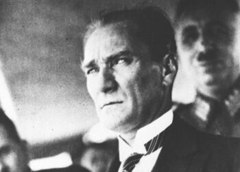 Atatürk Türkiye’dir!