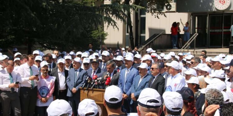 Sorunların Tartışılmadığı Toplu Sözleşmede Son Oturuma Katılmıyoruz