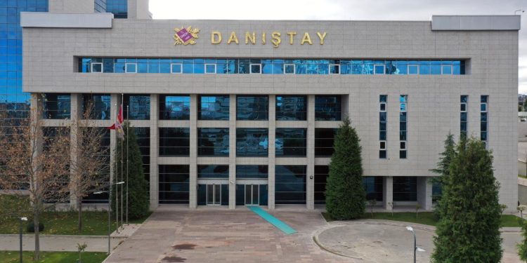 İLÇE MİLLİ EĞİTİM MÜDÜRLÜĞÜNE SINAVSIZ ATAMAYA İPTAL KARARI KESİNLEŞTİ