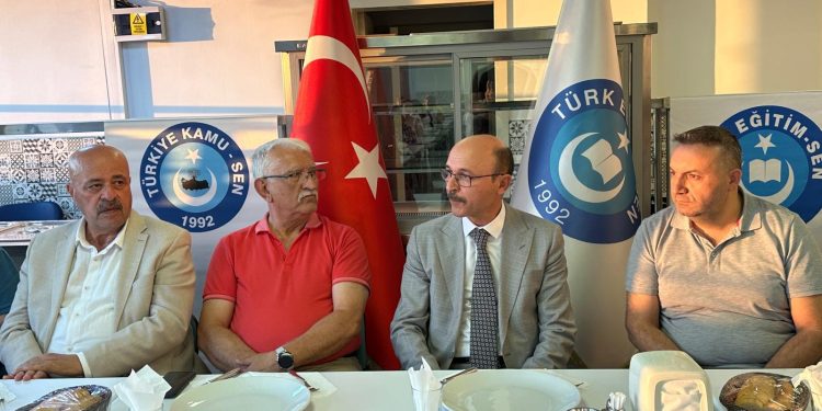 TÜRK EĞİTİM-SEN’DEN 30 ÜLKEDEN GELEN ÖĞRENCİLERLE ANLAMLI BULUŞMA