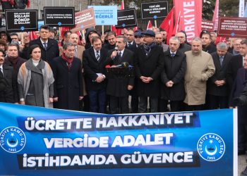 ÜCRETTE HAKKANİYET, VERGİDE ADALET, İSTİHDAMDA GÜVENCE” DİYEREK ANKARA VE TÜM İLLERDE BASIN AÇIKLAMAMIZI GERÇEKLEŞTİRDİK 